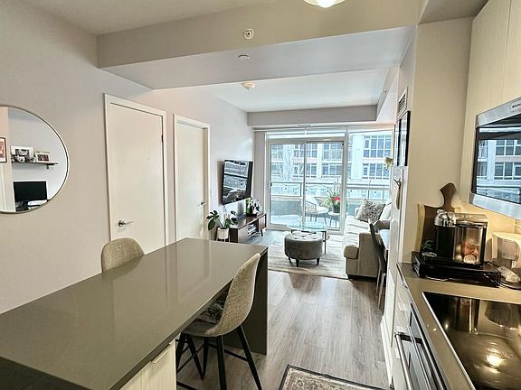 4th image of 38 Iannuzzi St #328
