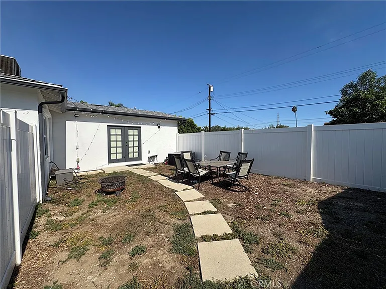 21016 Lull St — Photo 7