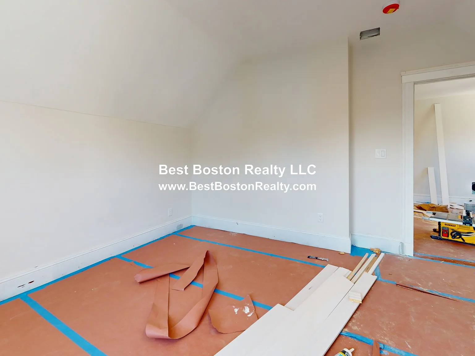 2 bed, 1.0 bath, $3,200 — Photo 4
