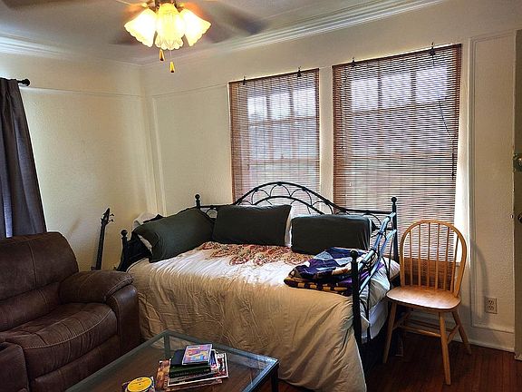 5th image of 4237 Palmyra St APT D