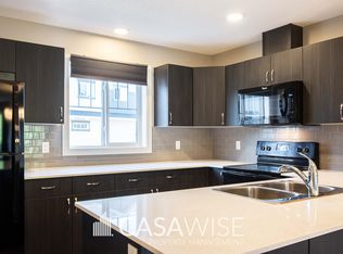 50 McLaughlin Dr #35, Spruce Grove, AB T7X0E1