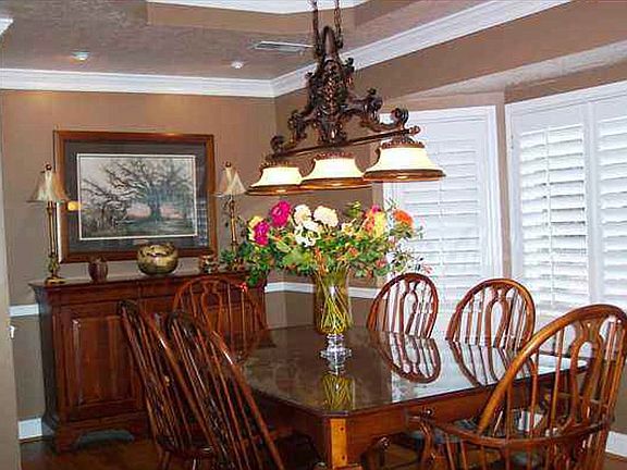 Eat in dining area