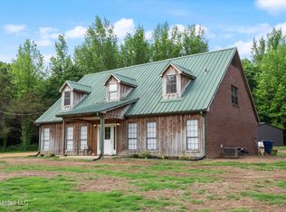 1831 Hammond Hill Rd, Como, MS 38619