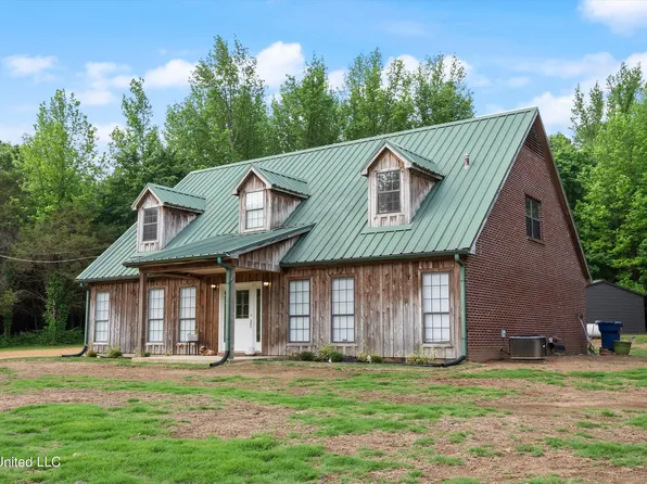 1831 Hammond Hill Rd, Como, MS 38619