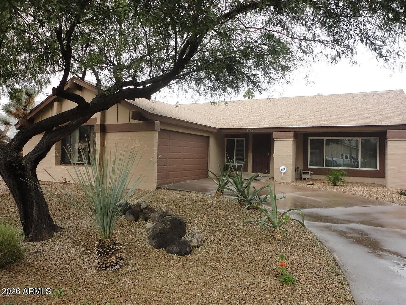 4 bed, 1850 sqft, $2,500 — Photo 2