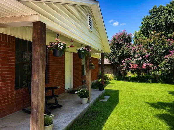444 W Hobbs St, Boyd, TX 76023