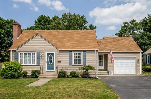 1st image of 34 Larchmere Dr