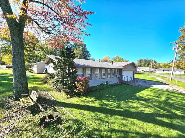 2621 Montgomery Ave NW, Warren, OH 44485