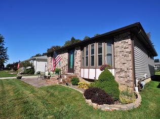 154 Castlewood Dr, Cheektowaga, NY 14227