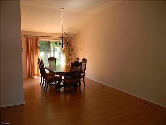 5th image of 26971 Sudbury Dr