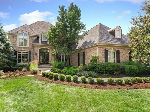 39W825 Goldenrod Dr, St Charles, IL 60175