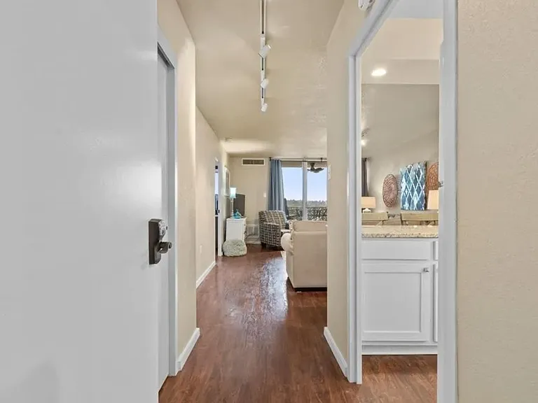 740 Weston Rd #606 — Photo 4
