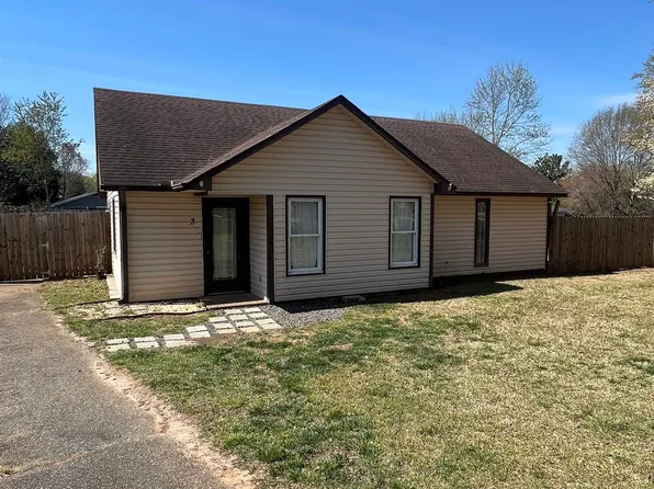 3 Brookstone Ct, Wellford, SC 29385