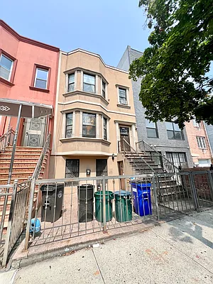 Rented by Arche Nest LLC | media 22