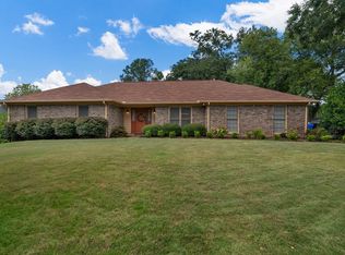 823 Rudgate Rd, Columbus, GA 31904