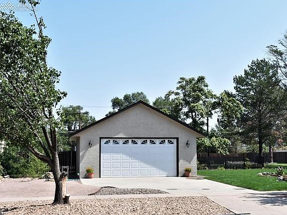 3rd image of 819 W Evans Ave