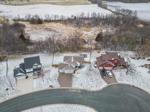 1007 Christof Ct, Montrose, MN 55363