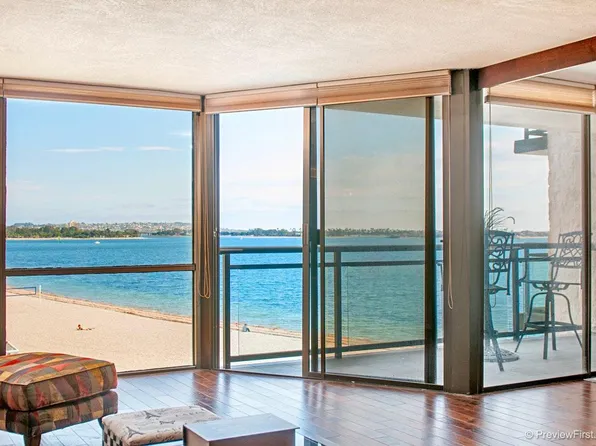 3916 Riviera Dr, San Diego, CA