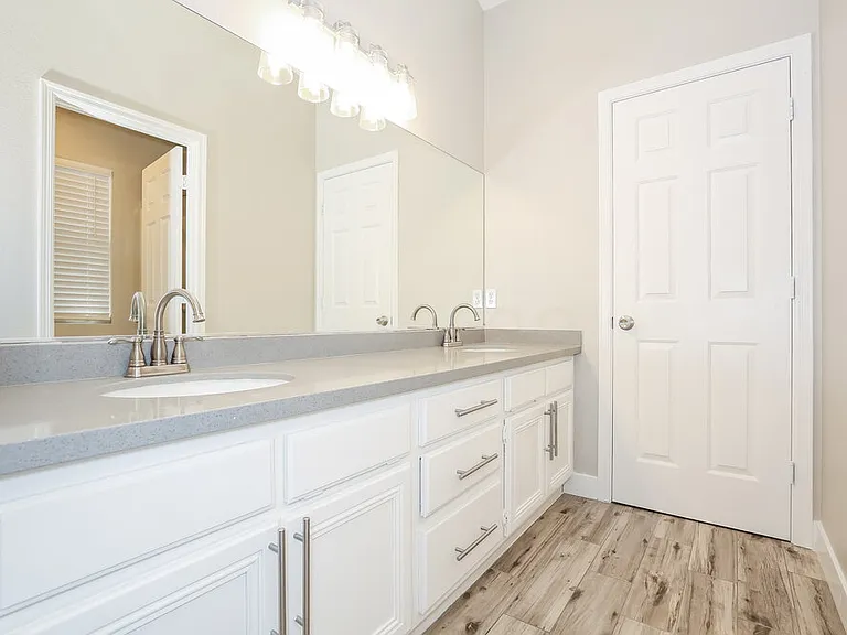 4445 Cielo Ln — Photo 10