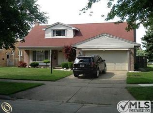26706 Sheahan Dr, Dearborn Heights, MI 48127
