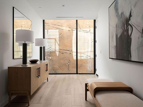 3rd image of 1006 Baylor St #201