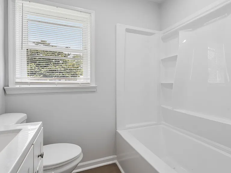 1815 Canterbury Rd — Photo 20