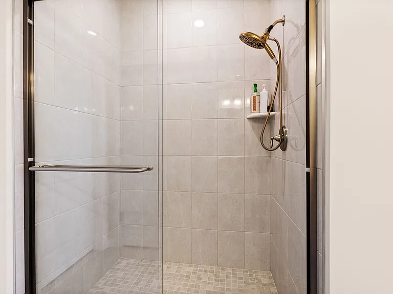 4 Stratton Dr #408 — Photo 15