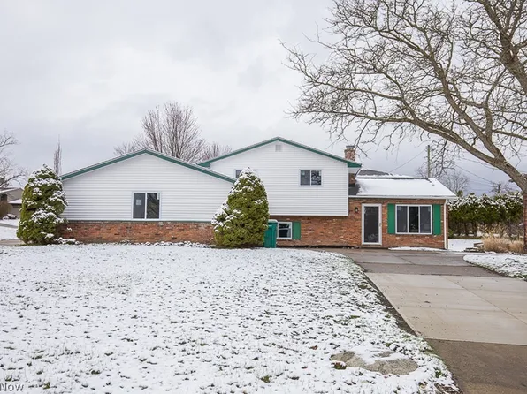 7214 Lynbrook Dr, Bedford, OH 44146