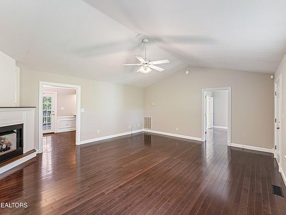 5th image of 6133 Weems Rd