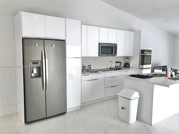 5th image of 6651 NW 173rd Ln