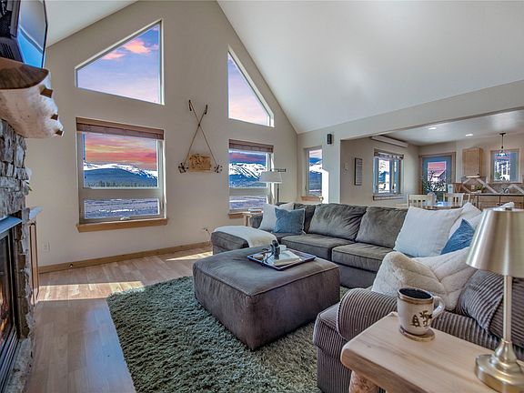 4th image of 216 Glacier Ridge Rd