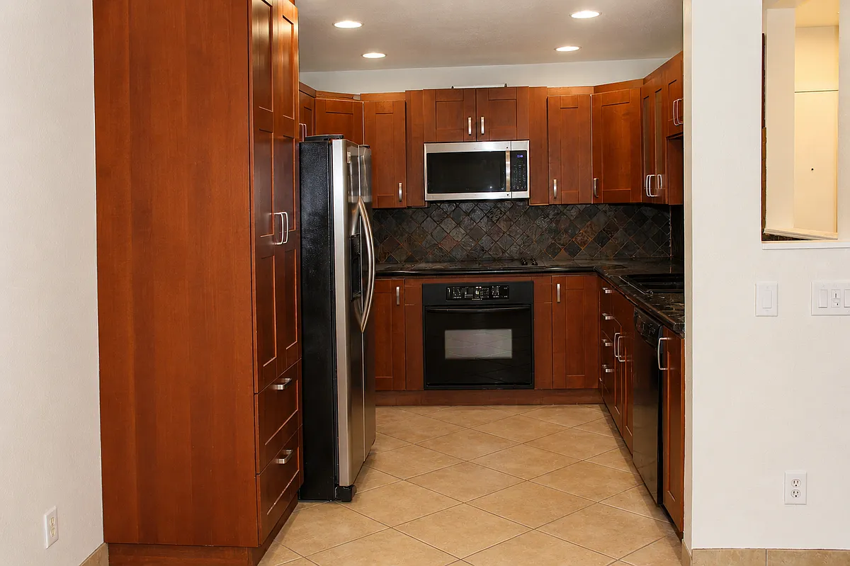 Building Photo - 6757 Friars Rd #1