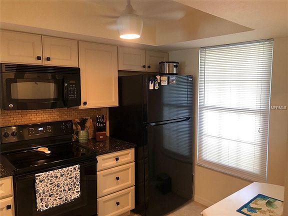 4th image of 460 S Paula Dr #408