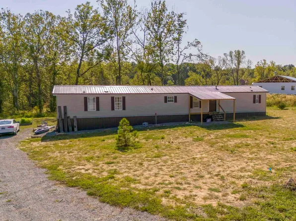 9180 Charlie Birger Ln, Marion, IL 62959