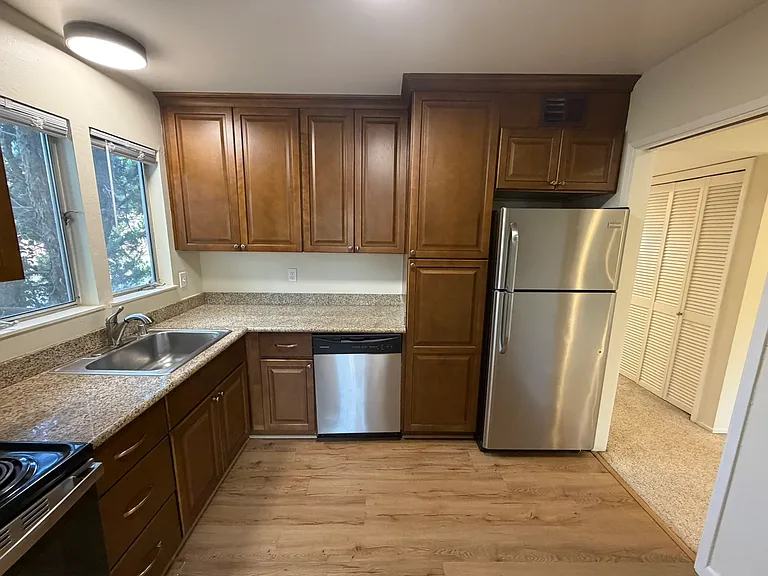 2060 Camel Ln #4 — Photo 13
