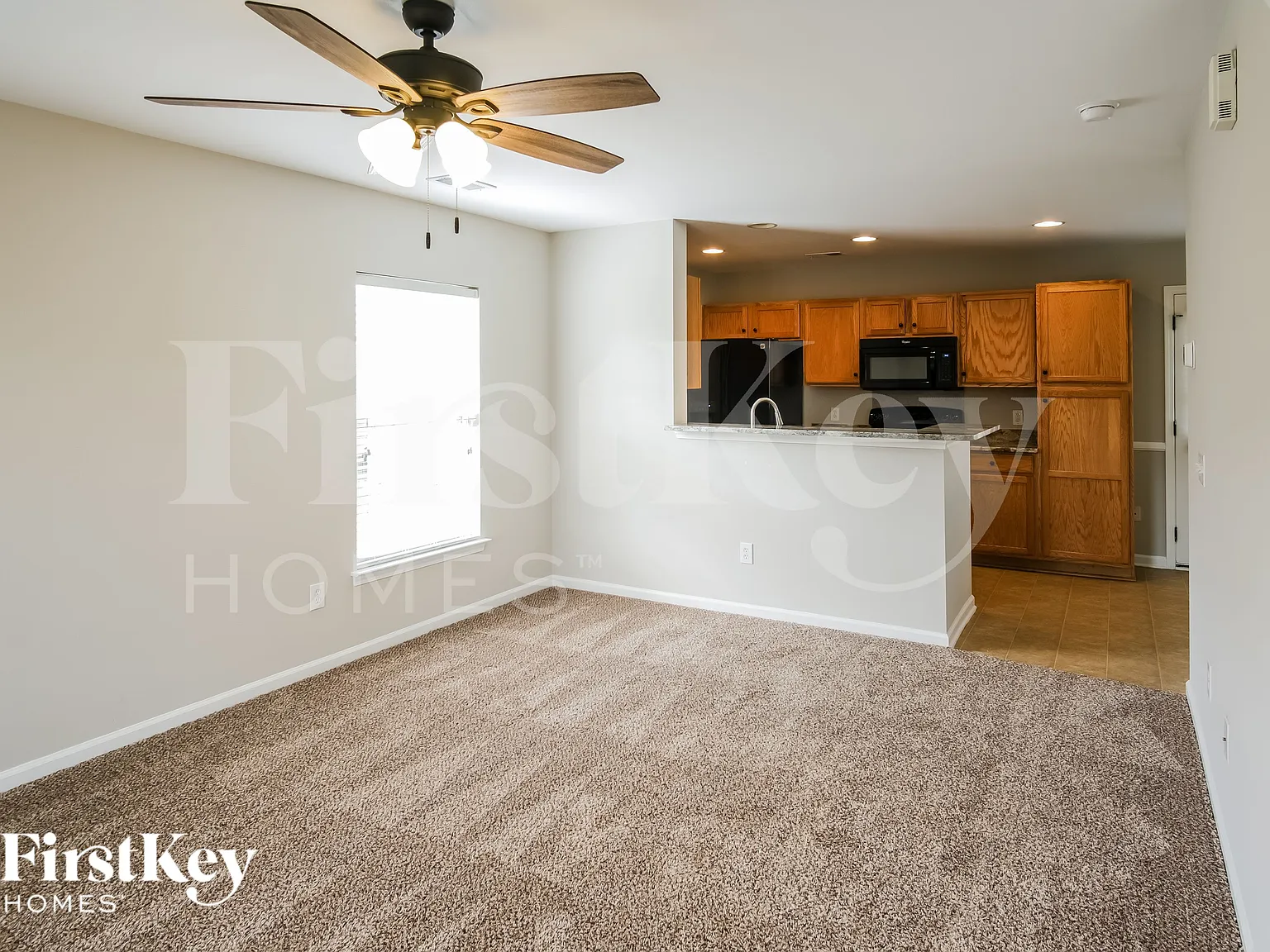 3 bed, 2.5 bath, 1326 sqft, $2,250 — Photo 3