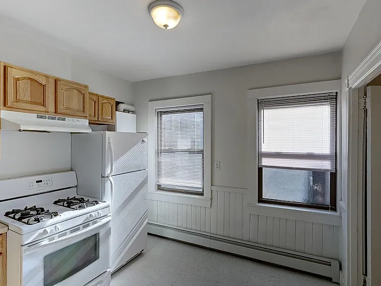 31 Wigglesworth St #1 — Photo 6