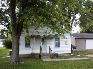403 Commerce St, Pleasant Hill, IL 62366