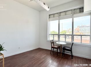 75 Kensington Ave #302, Toronto, ON M5T 2K2