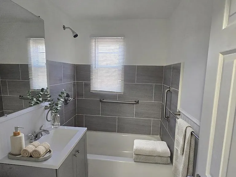 773 Linden Ave #1 — Photo 6