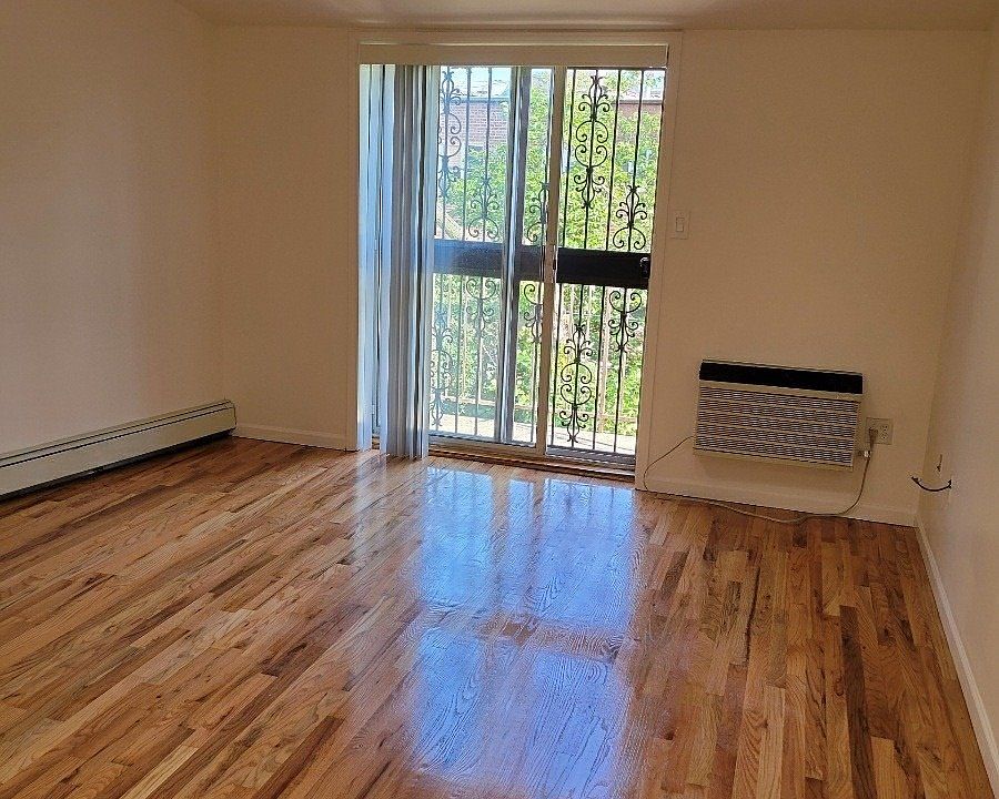 8528 Grand Ave Elmhurst, NY, 11373 Apartments for Rent Zillow