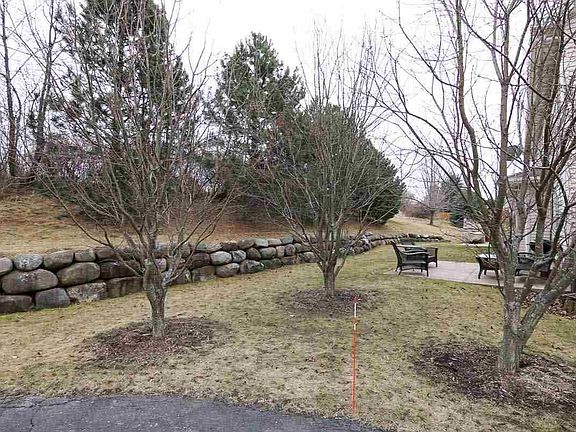 5th image of 438 Goldenrod Cir #15