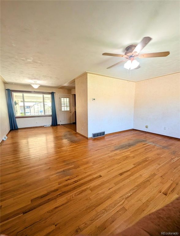 1616 W 16th Street