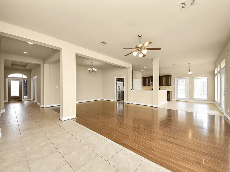 5315 Troutline Ln — Photo 6