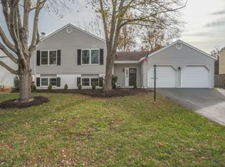 1333 Forty Oaks Dr, Herndon, VA 20170