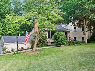 62 Rolling Wood Dr, Trumbull, CT 06611