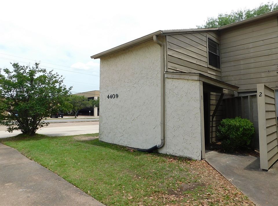 1st image of 4409 Carter Creek Pkwy APT 1