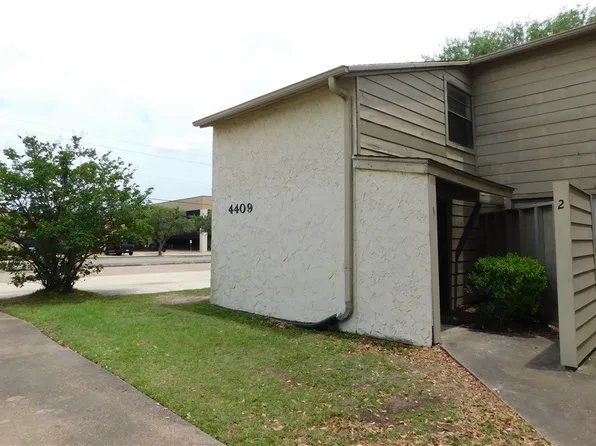 4409 Carter Creek Pkwy APT 1, Bryan, TX 77802