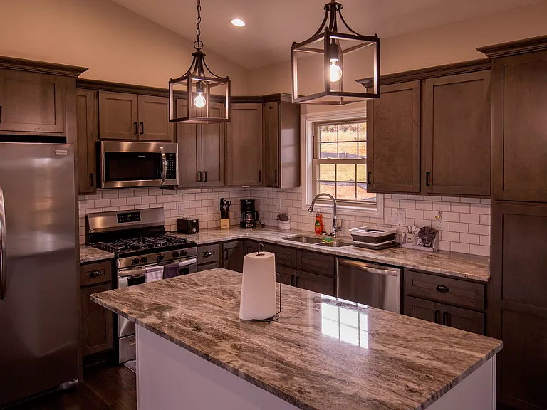 300 Turner Ct — Photo 9