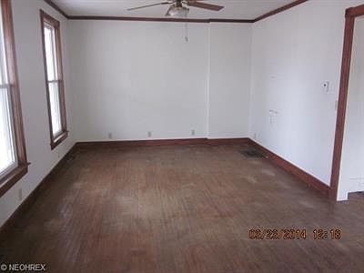 4th image of 222 5th St
